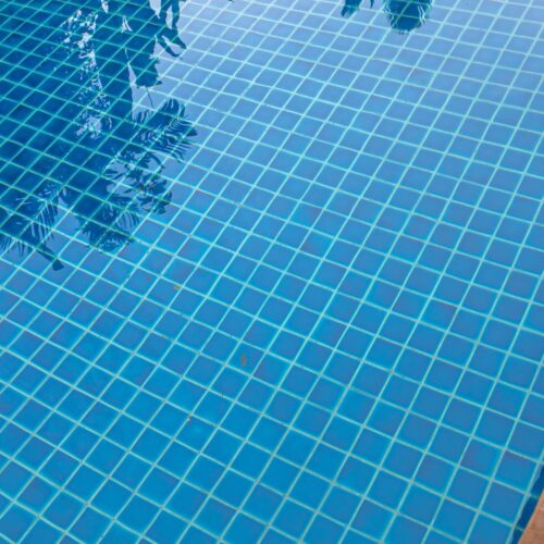 Utrzymanie i pielęgnacja basenu po budowie – jak to robić?