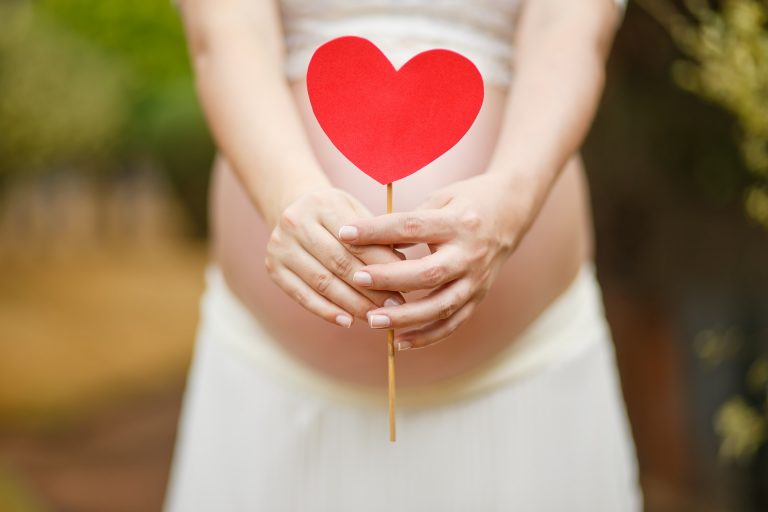Hormony w ciąży i ich wpływ na przebieg ciąży